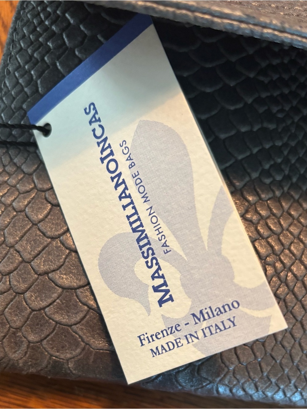 Python skin clutch made in Italy